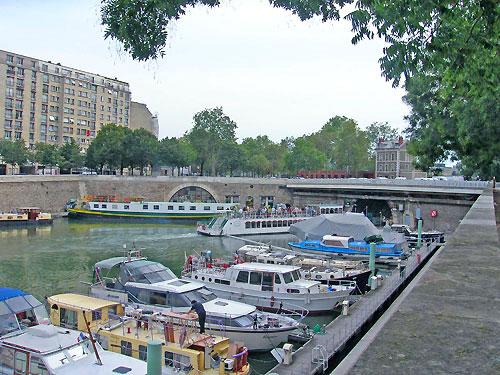 Port de Plaisance de Paris-Arsenal.  Copyright Cold Spring Press.  All rights reserved.