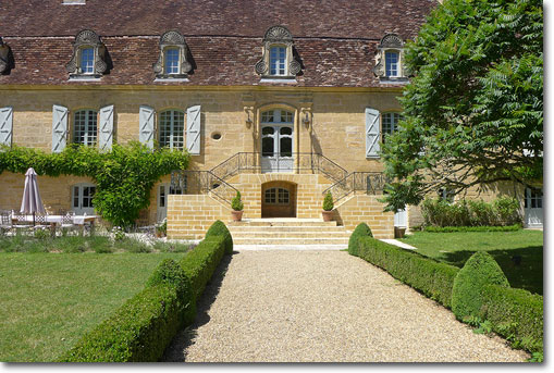Château Forge du Roy Main Entrance