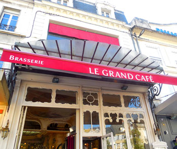 Le Grand Café - Copyright Cold Spring Press.  All rights reserved.