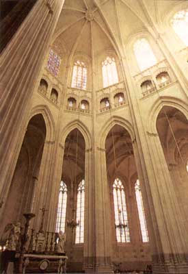 Interior of Nantes' Cathedral de St-Pierre