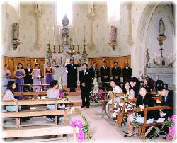A wedding in the chapel at Chteau Rhodes