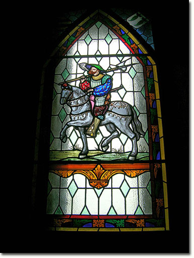 Chambre Troubadours stained glass window
